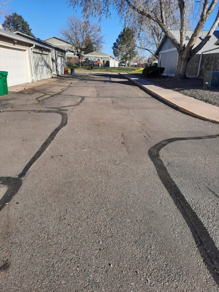 asphalt crack seal