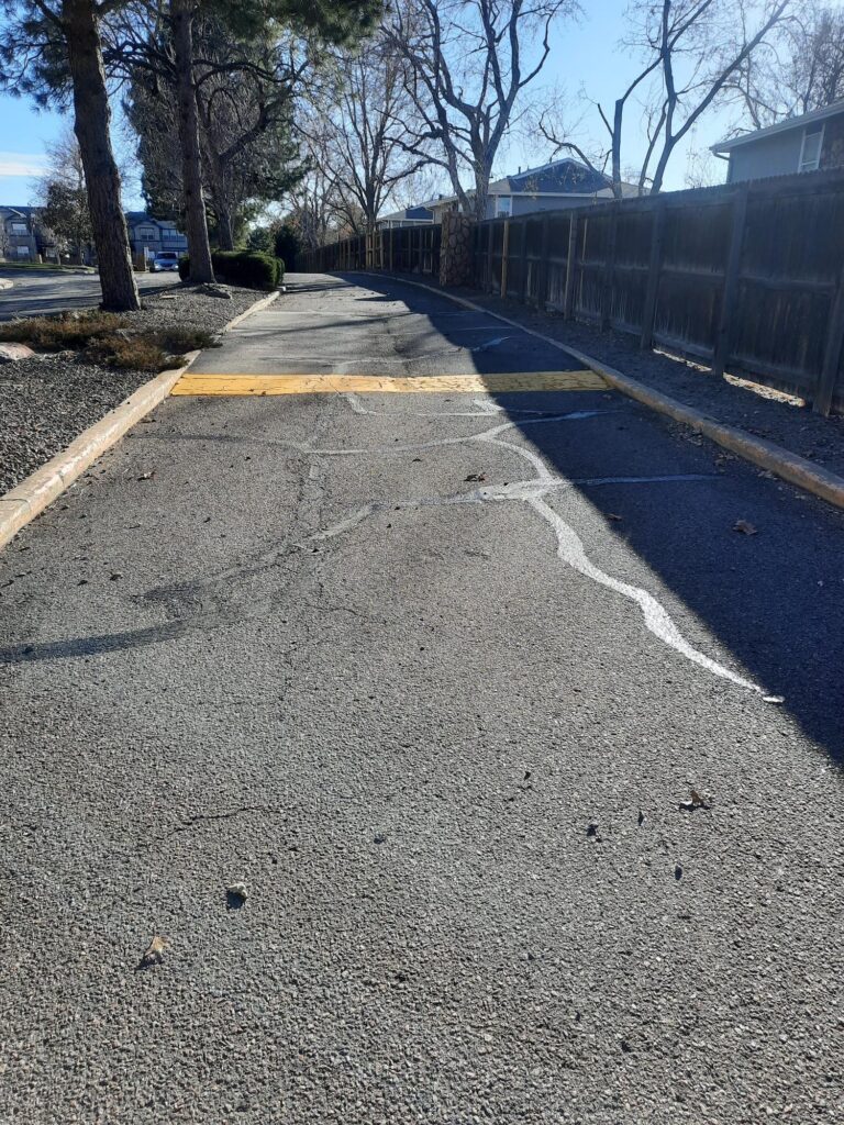 asphalt crack seal