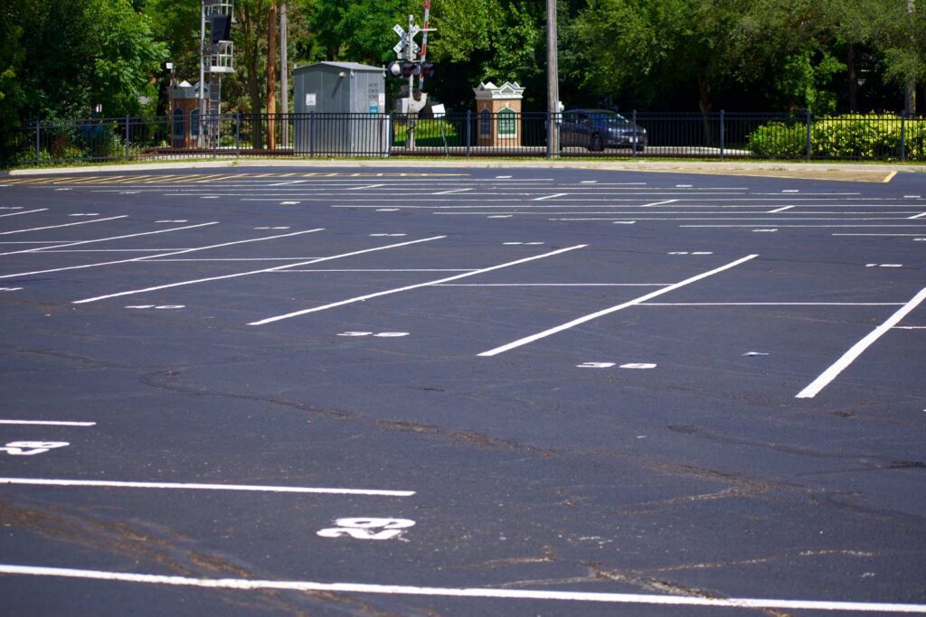 sealcoating, parking lot maintenance
